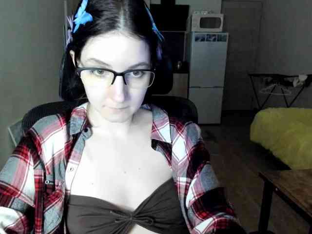 Victoria_Winters webcam