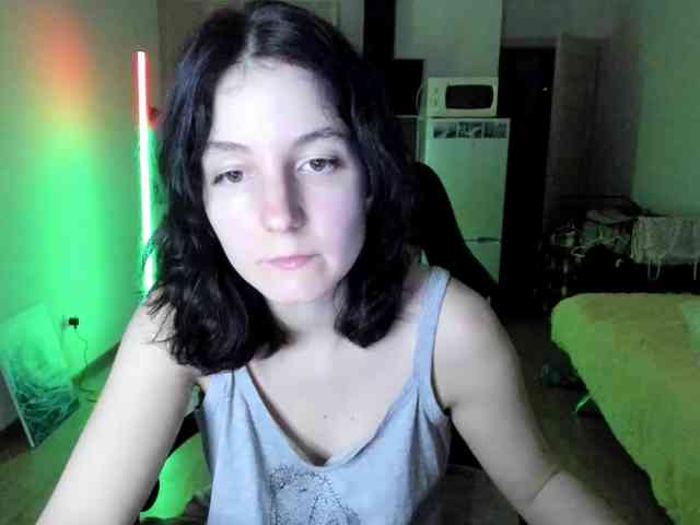 Victoria_Winters webcam