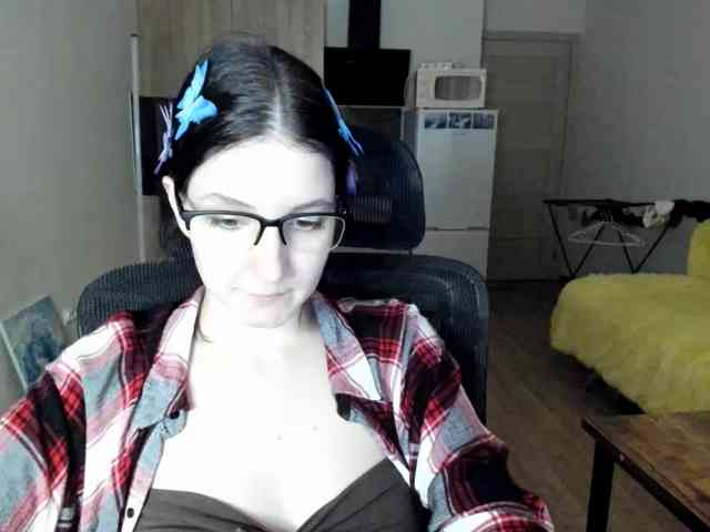 Victoria_Winters webcam