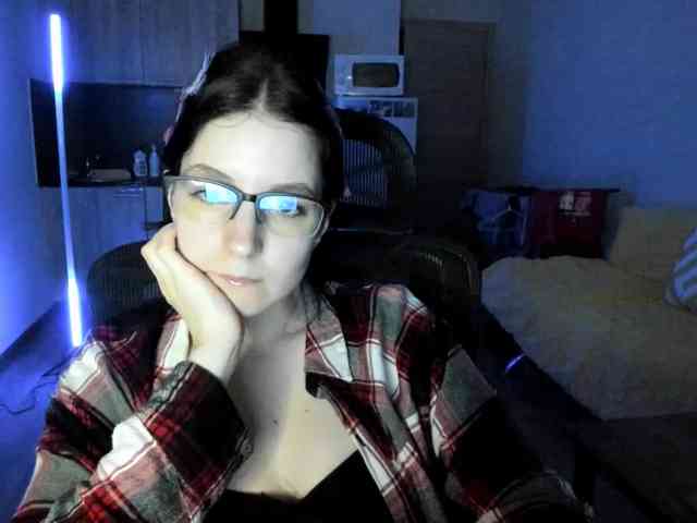 Victoria_Winters webcam