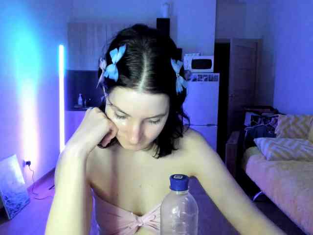 Victoria_Winters webcam