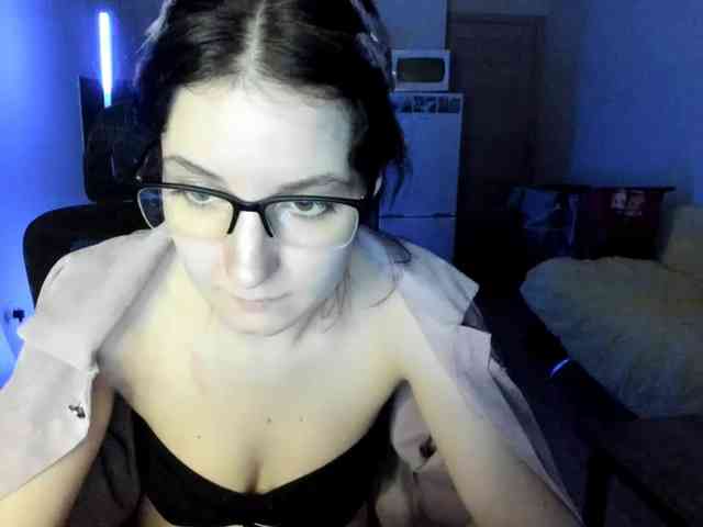 Victoria_Winters webcam