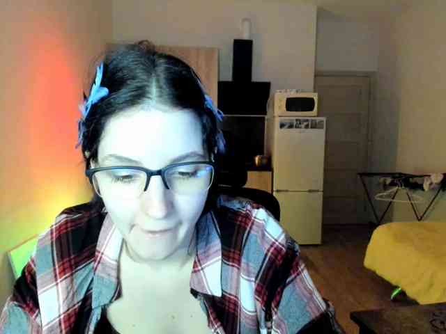 Victoria_Winters webcam