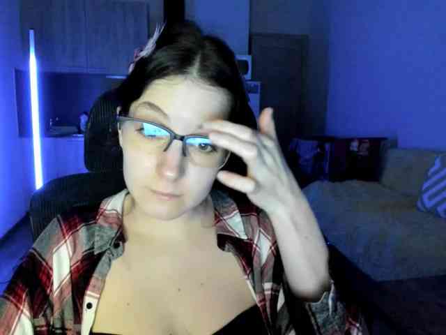 Victoria_Winters webcam