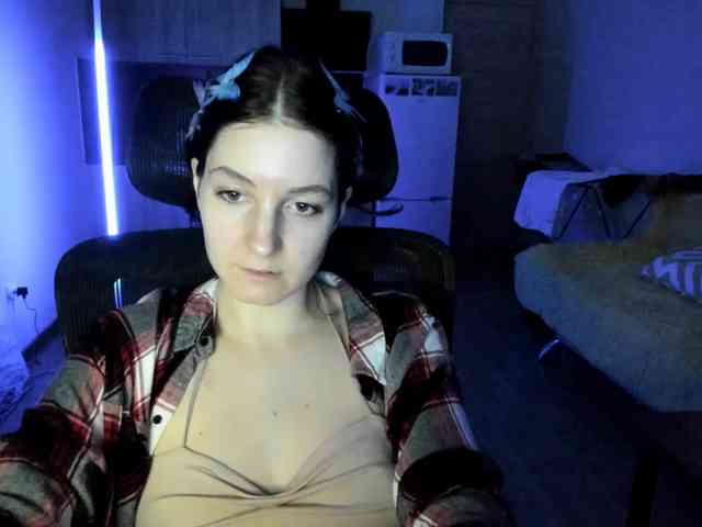 Victoria_Winters webcam