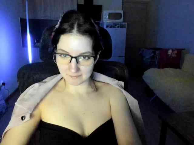 Victoria_Winters webcam