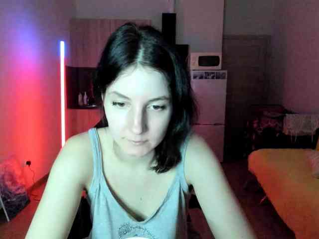 Victoria_Winters webcam