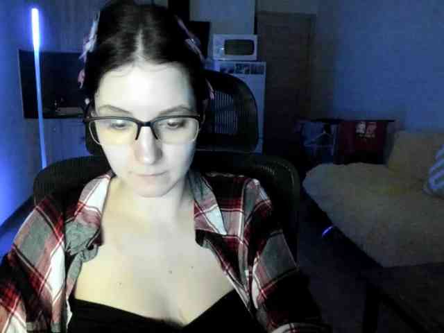 Victoria_Winters webcam