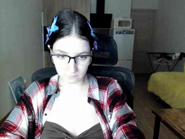 Victoria_Winters webcam