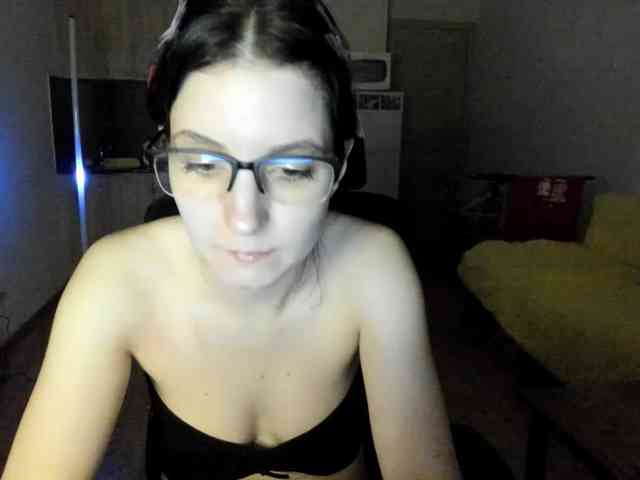 Victoria_Winters webcam