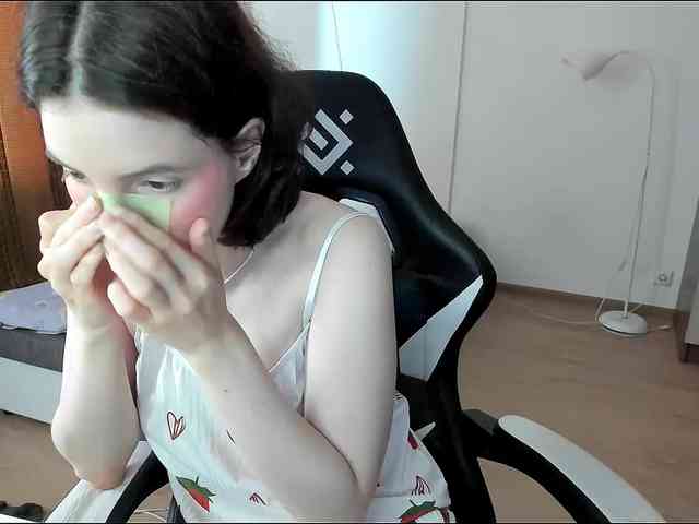Ctrl_V_Desire webcam