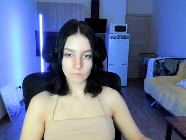 Victoria_Winters webcam