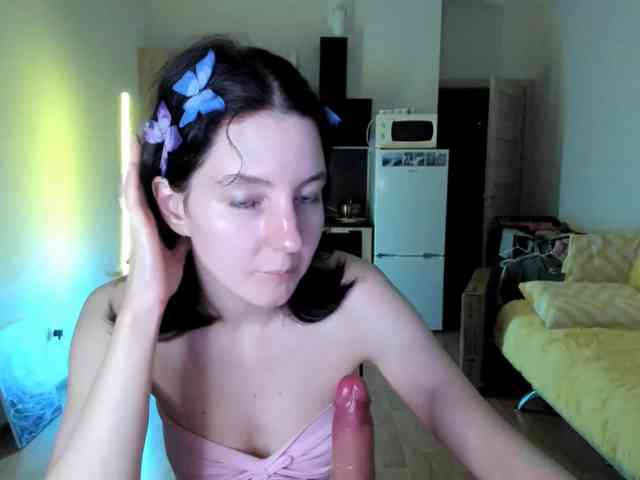 Victoria_Winters webcam