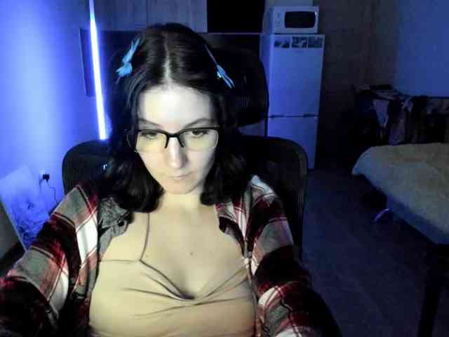 Victoria_Winters webcam