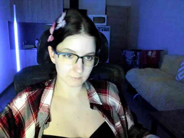 Victoria_Winters webcam