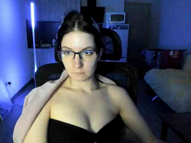 Victoria_Winters webcam