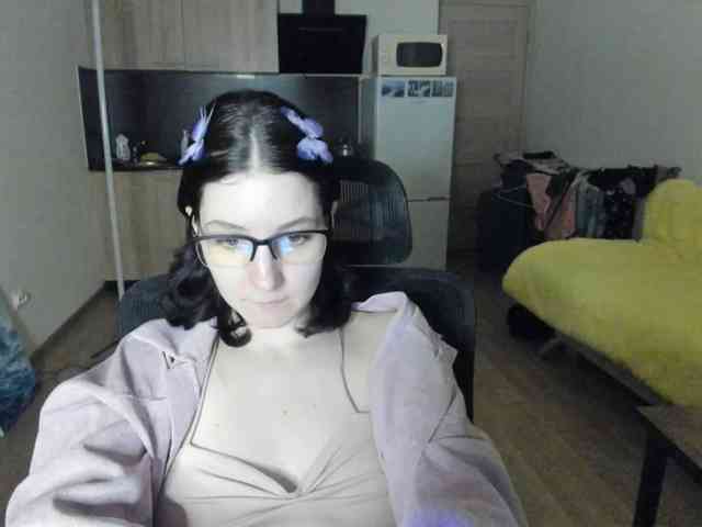 Victoria_Winters webcam