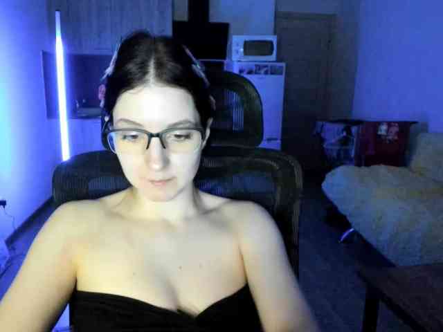 Victoria_Winters webcam