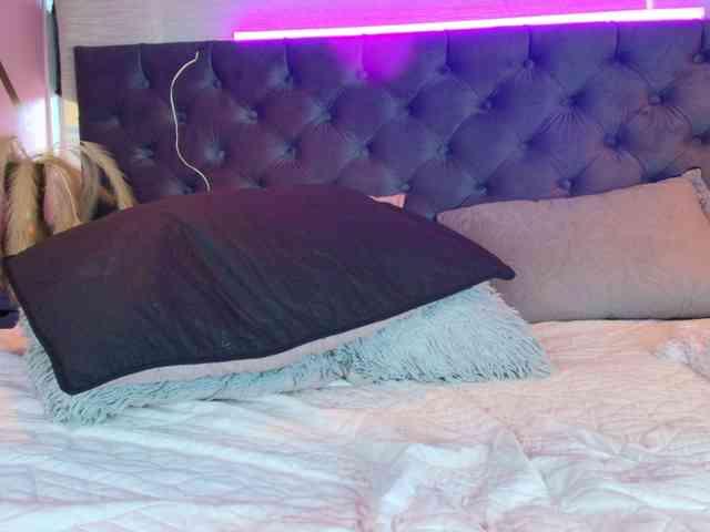 angeiina-- webcam