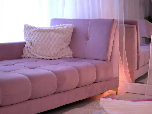 go to chat with AnnaRhodes