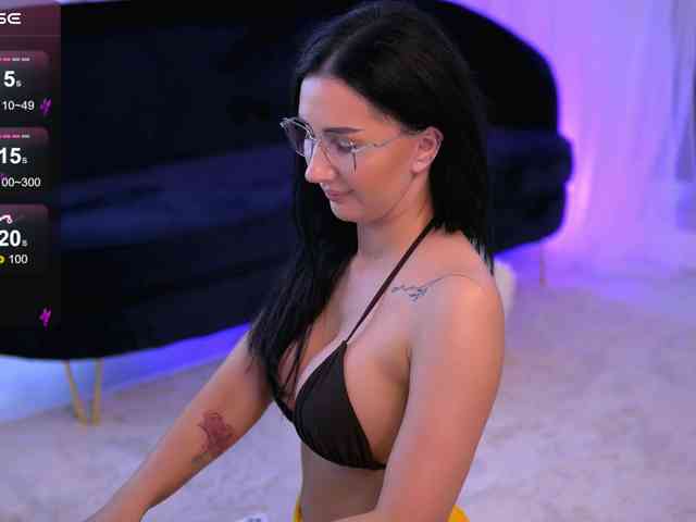 AnnaRhodes webcam