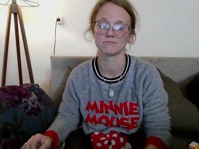 LeniFuchs's BongaCams show and profile