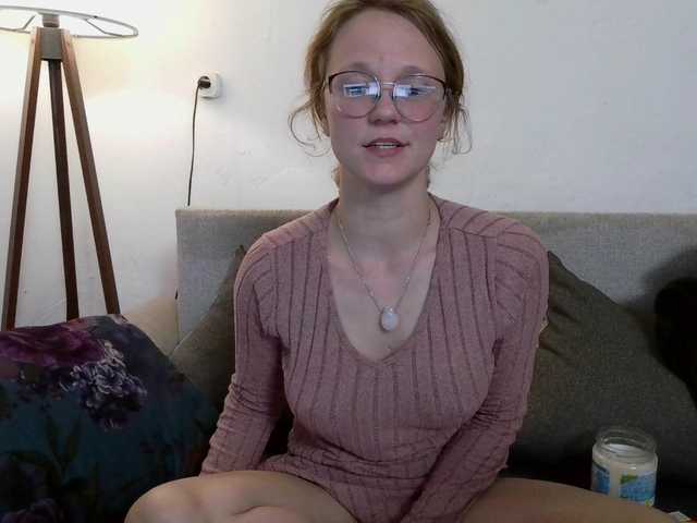 LeniFuchs's BongaCams show and profile