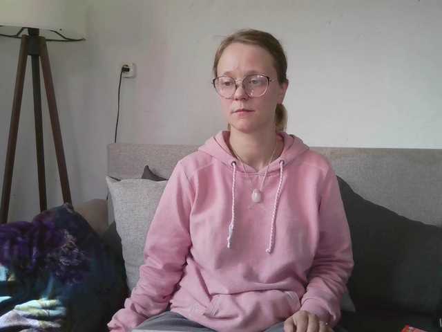 LeniFuchs's BongaCams show and profile