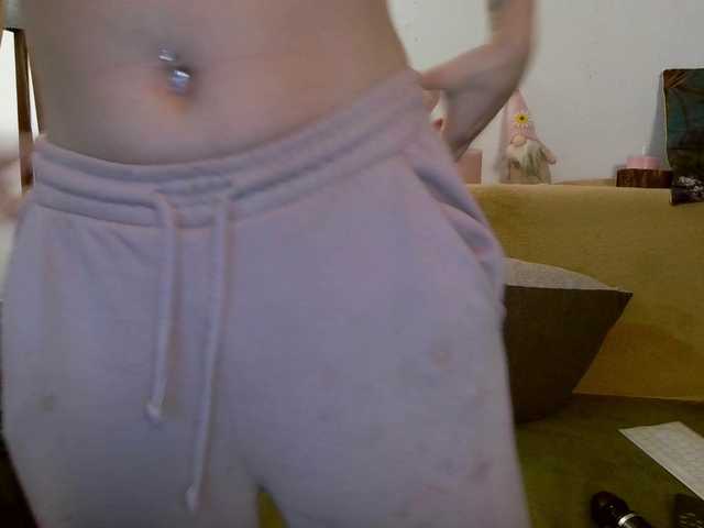 LeniFuchs's BongaCams show and profile