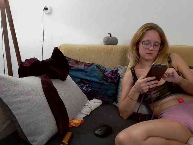 LeniFuchs webcam