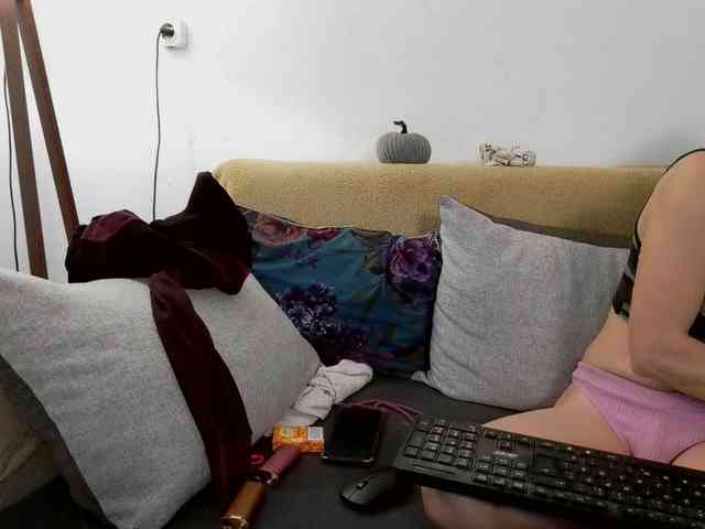 LeniFuchs webcam