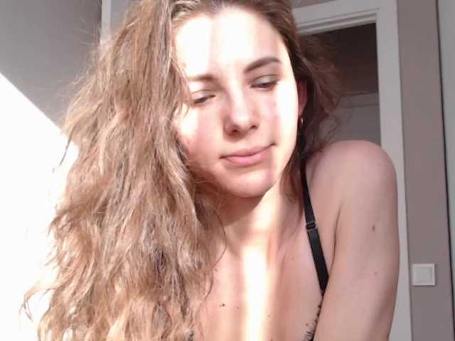 LilianaL's BongaCams show and profile