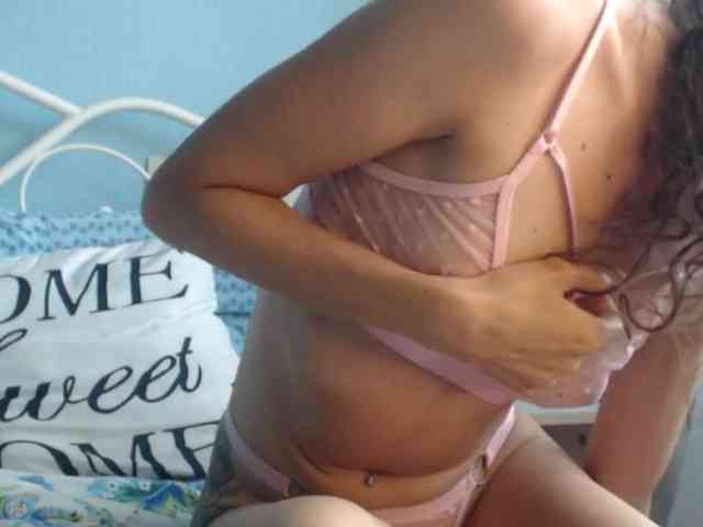 LilianaLove webcam