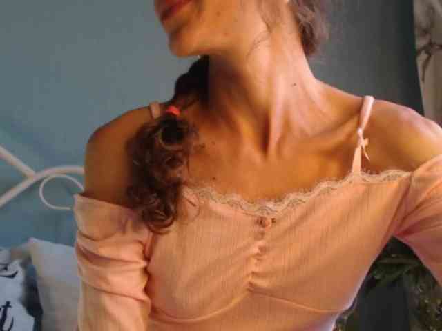 LilianaLove webcam