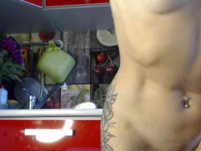 LilianaLove webcam