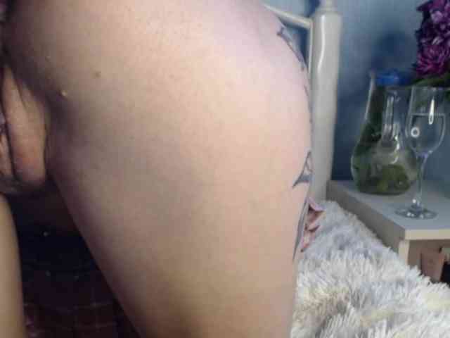 LilianaLove webcam
