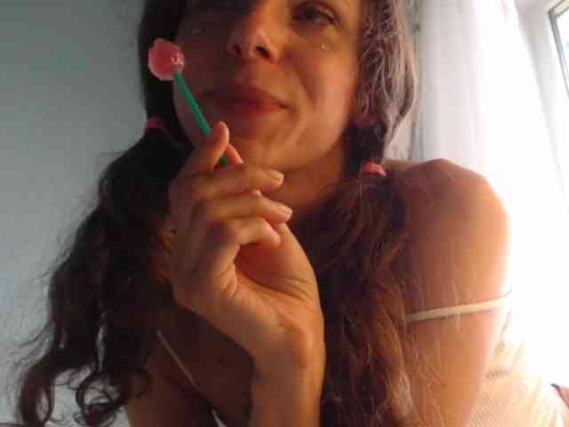 LilianaLove webcam