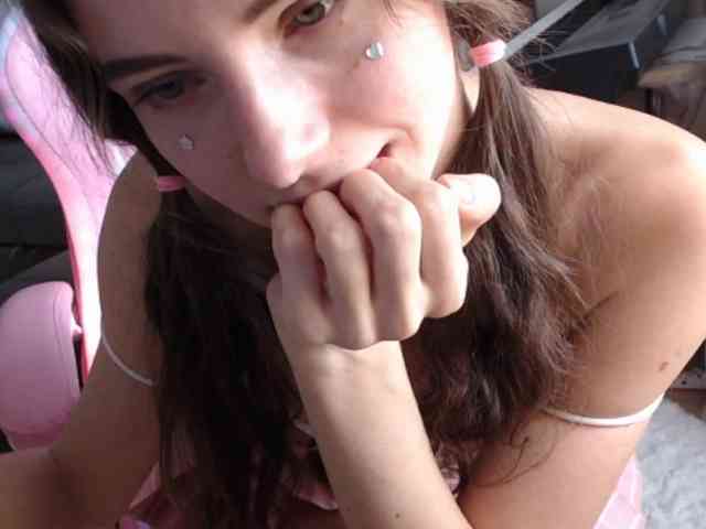 LilianaLove webcam