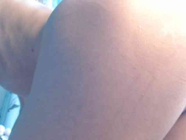 LilianaLove webcam