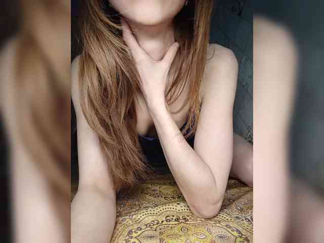 Your-Peachy-Dream webcam