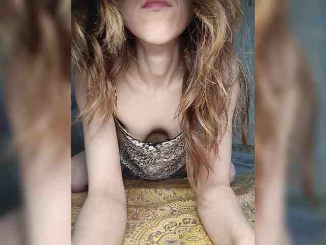 Your-Peachy-Dream webcam