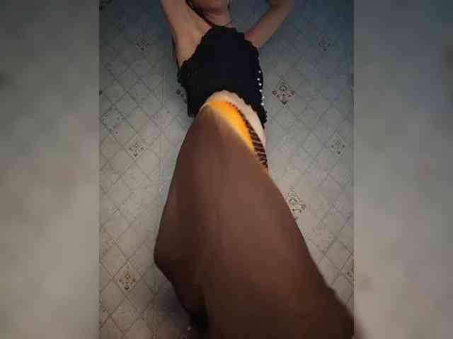 Your-Peachy-Dream webcam