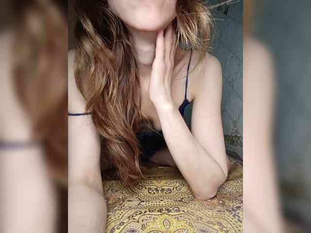 Your-Peachy-Dream webcam