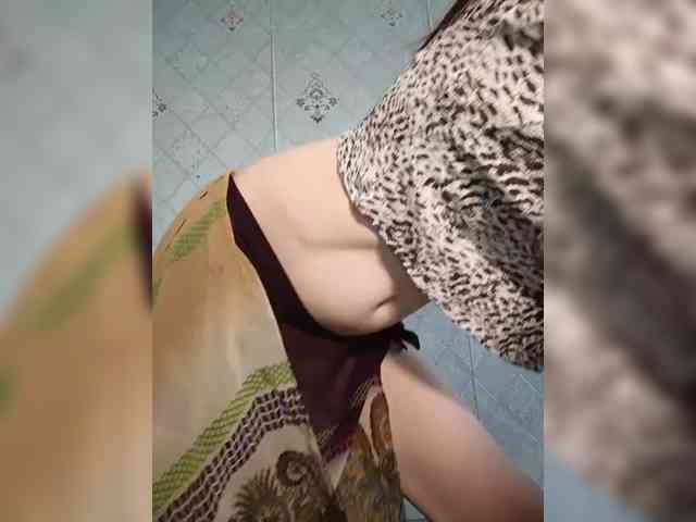 Your-Peachy-Dream webcam