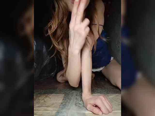 Your-Peachy-Dream webcam