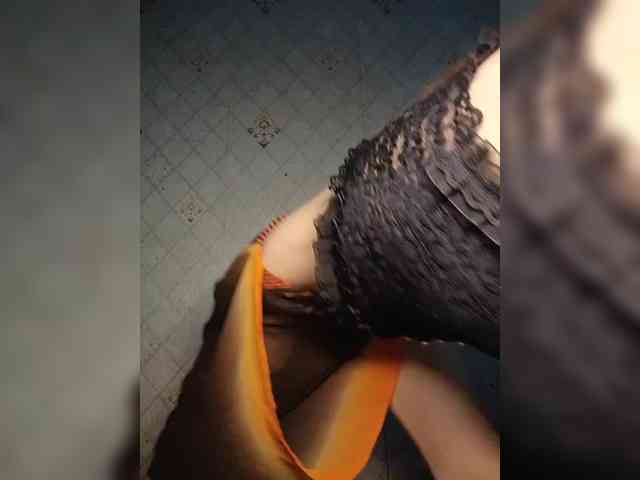 Your-Peachy-Dream webcam