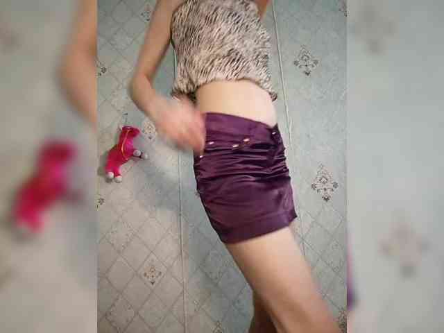 Your-Peachy-Dream webcam