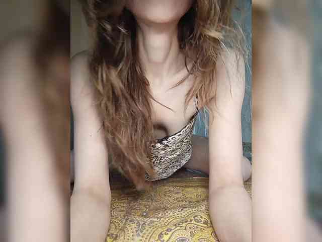 Your-Peachy-Dream webcam