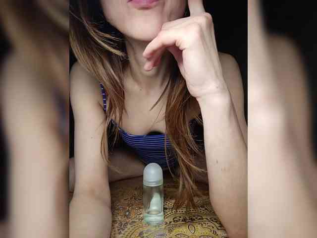 Your-Peachy-Dream webcam