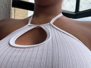 EmilyLeah Porn Show